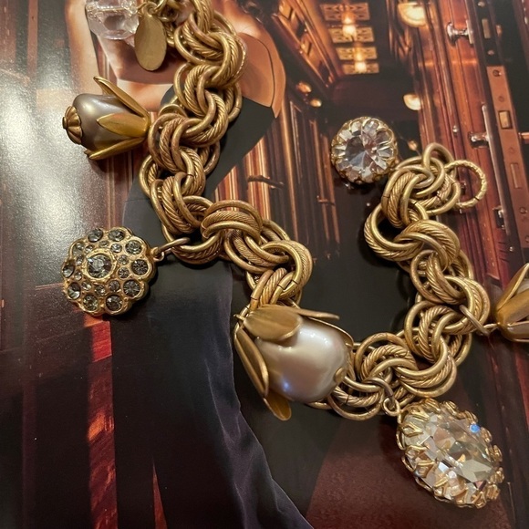 New- pretty bracelet - Picture 2 of 4